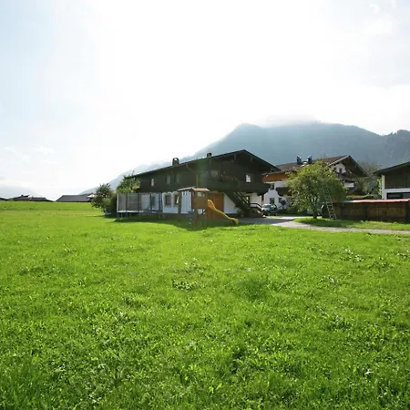 Schleicherhof アパート *