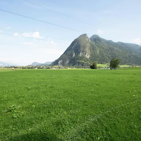 Schleicherhof アパート *