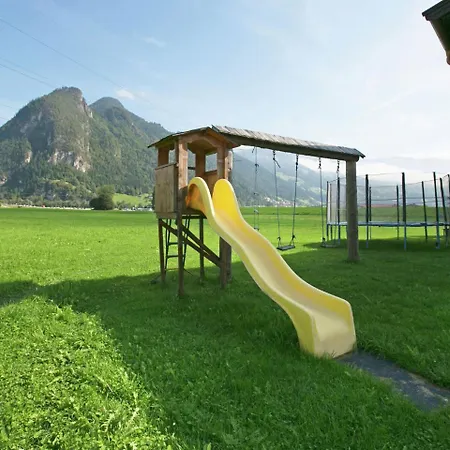 Schleicherhof * シュトラス・イム・ツィラータール